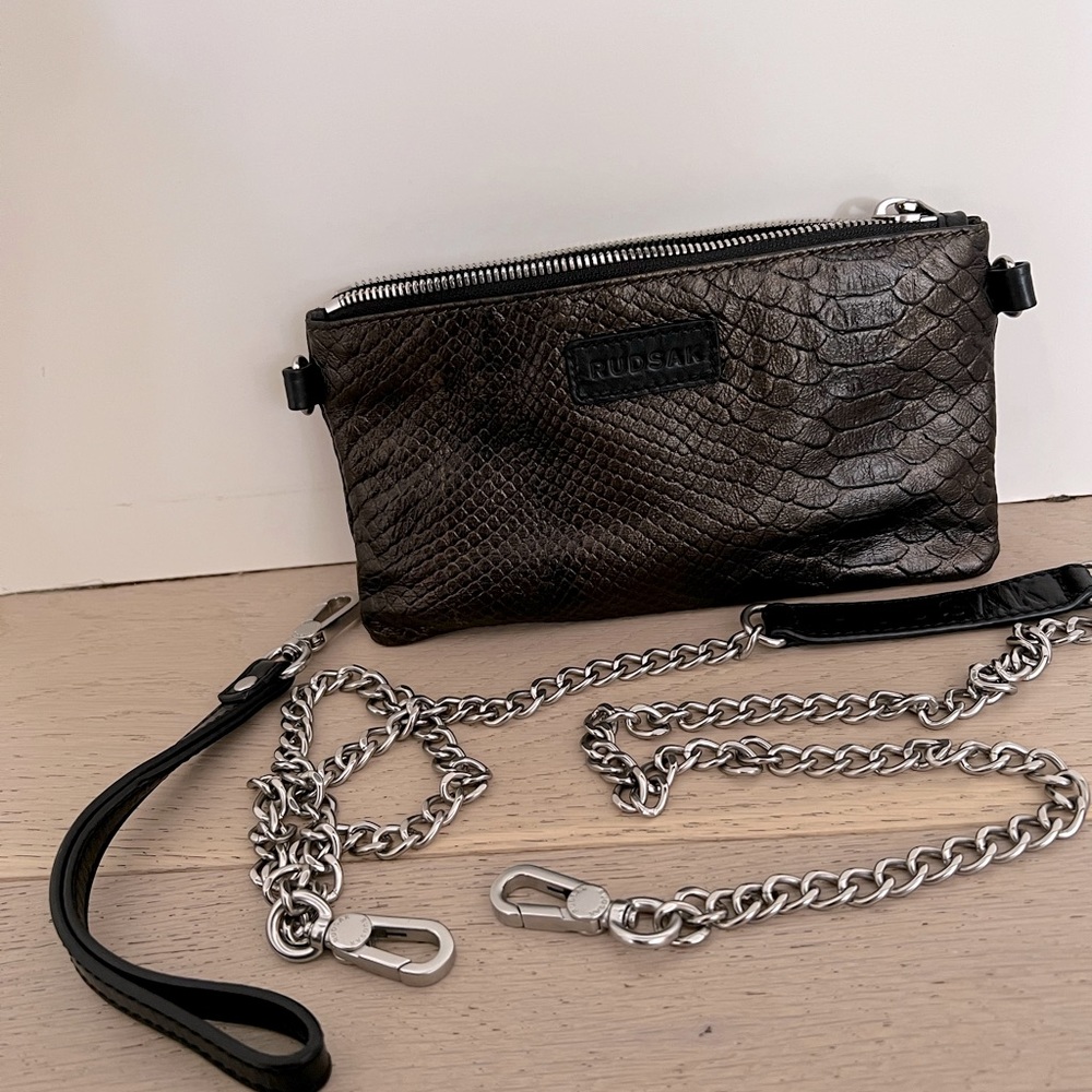 Mini pouch
